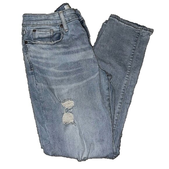 Levi’s Signature Gold Boyfriend Light Blue Distressed Straight Leg Jeans Size 7 - Picture 1 of 9